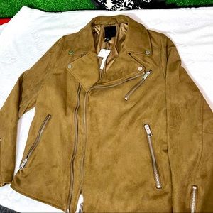 beautiful jacket, brand HM, size M with zipper and silver buttons.